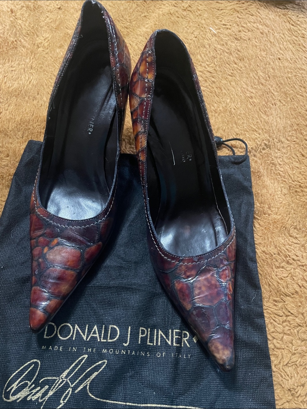Donald J. Pliner Burgundy Croc-Embossed Pointed-Toe Pumps
